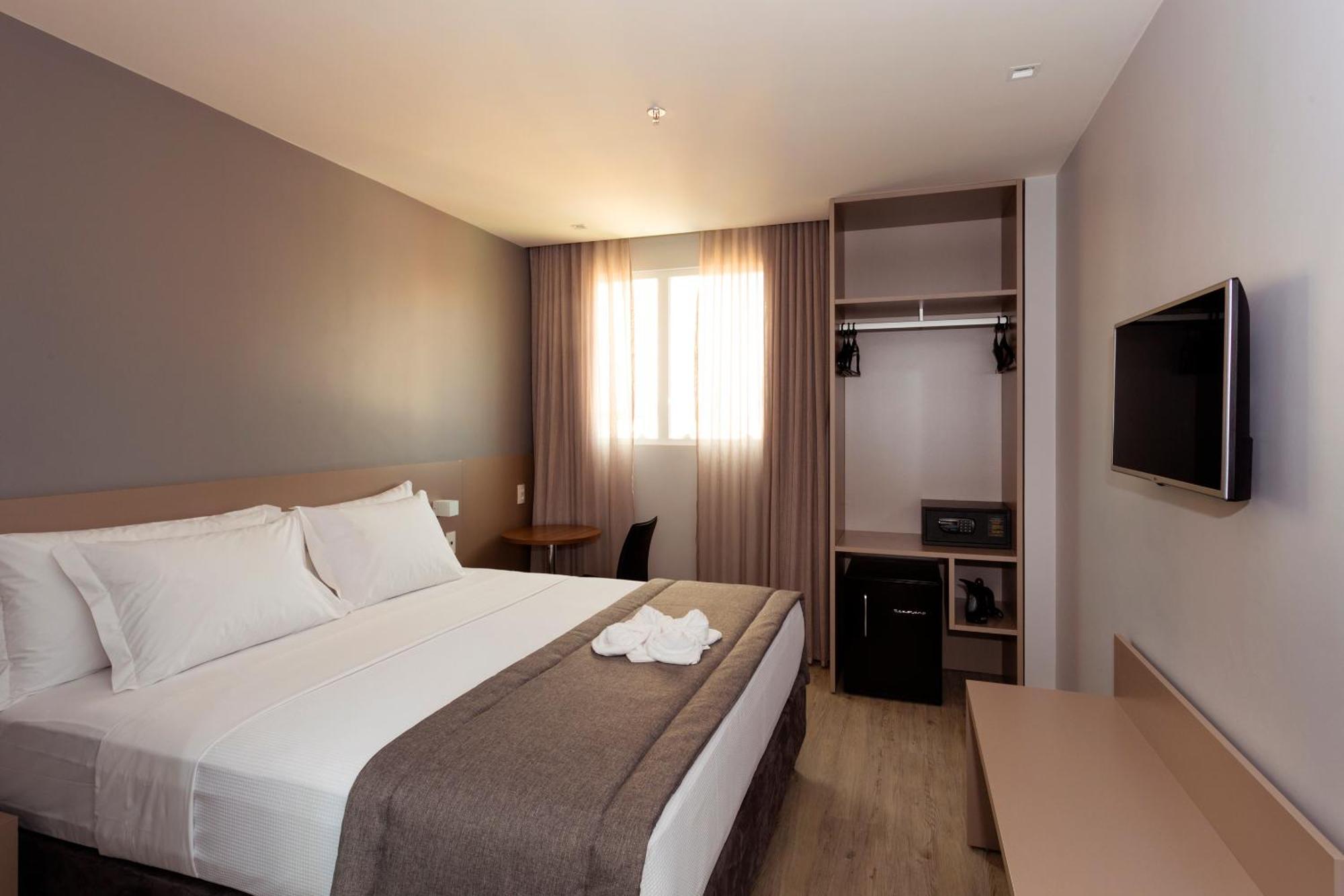 Quarto Standard com Cama King-size