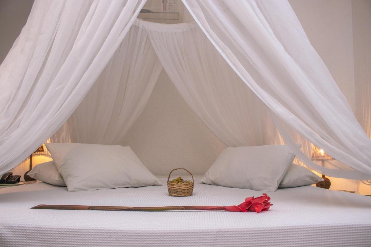 Quarto Super Deluxe com Banheira de Hidromassagem e Vista do Jardim