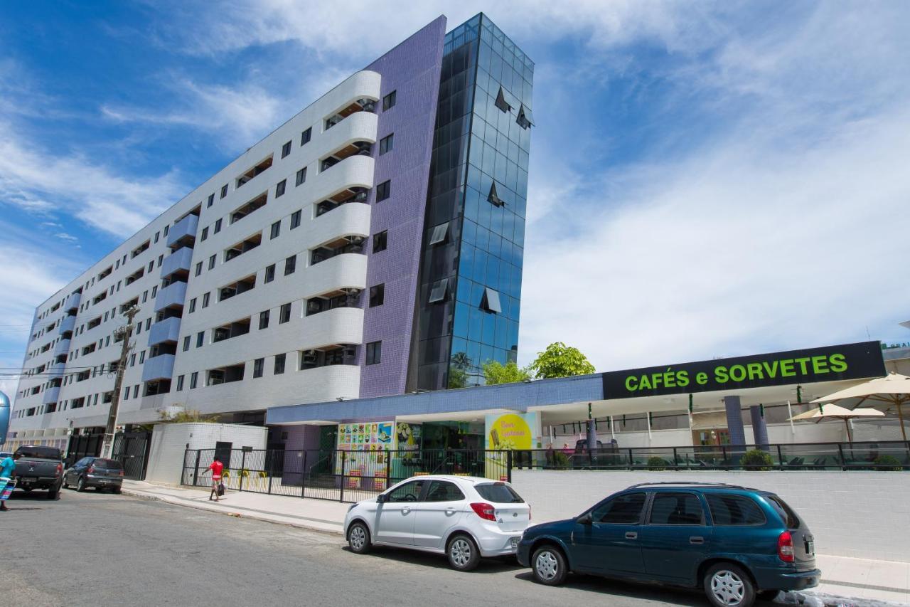 Apartamento com Varanda