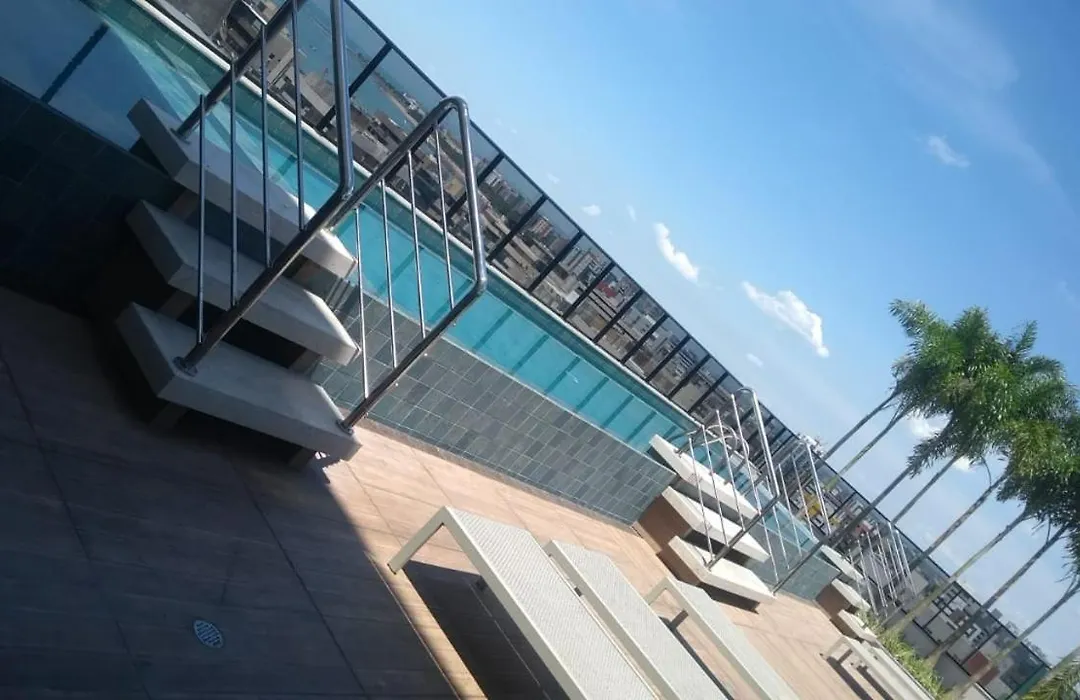 Apartamento de luxo no coração da ponta verde-1