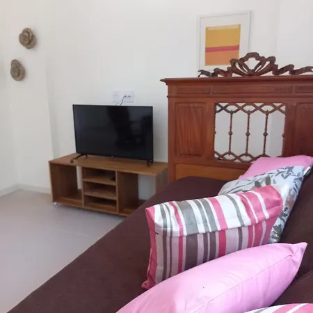 Apartamento Espacoso Perto Do Mar-3