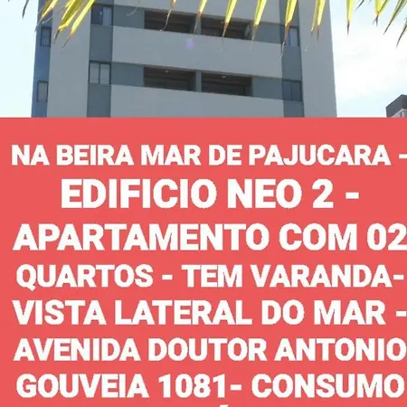 Na Beira Mar: Pajuçara Beachfront Apartment with Ocean View-3