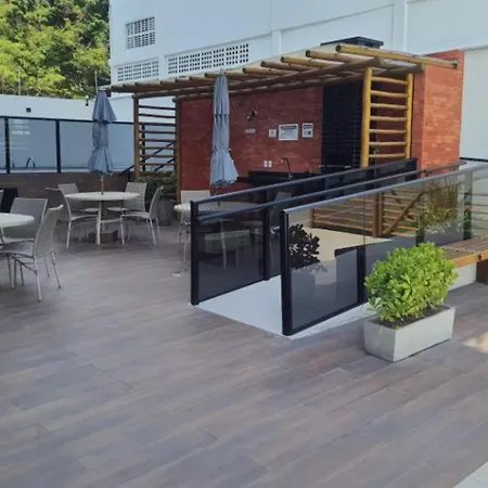 Amplo novo e moderno apartamento em linda praia de Maceió-2
