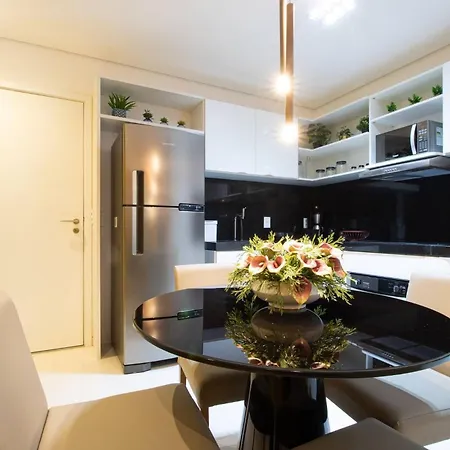 Apartamento com Varanda e Vista Mar 3min da praia-3
