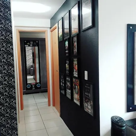 Apt Alto Padrao Todo Mobiliado E Decorado Em Cond. Fechado-2